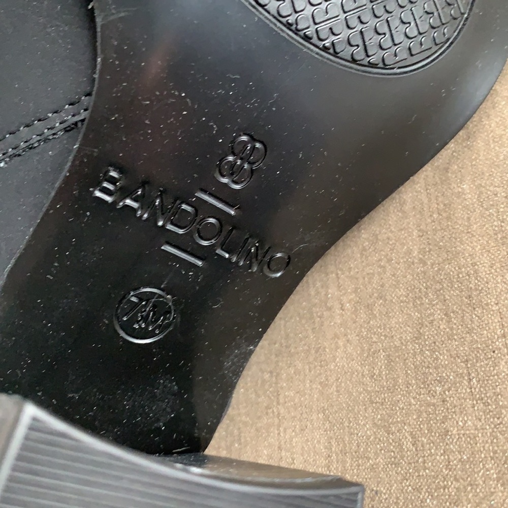 Beautiful bandolino boots. Never worn - Picture 6 of 7